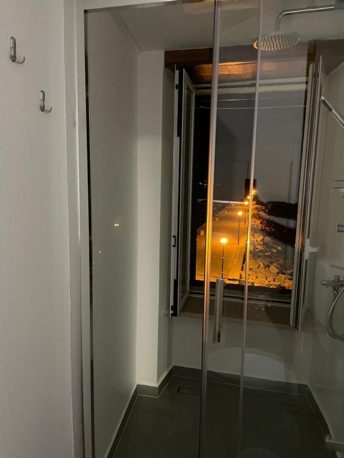 Ferienwohnung Molo Grande - Sea View Rovinj Exterior foto